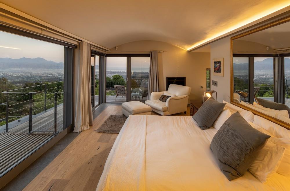 Spanish Farm Guest By Raw Africa Collection 4* Somerset West